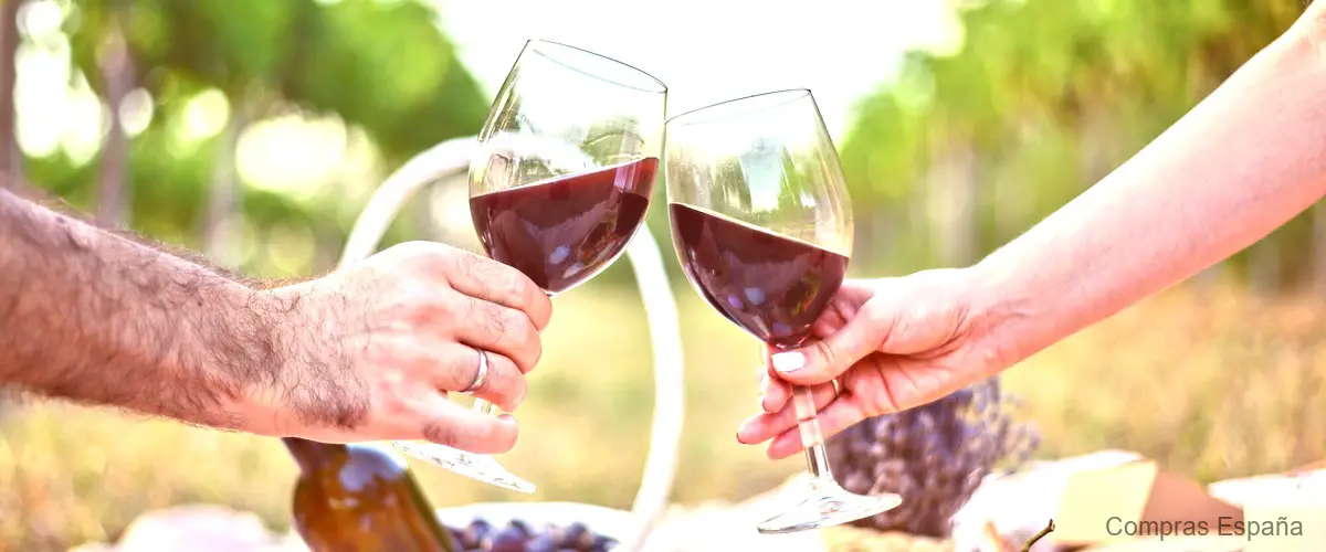 ¿Cómo se llama el vino transparente?