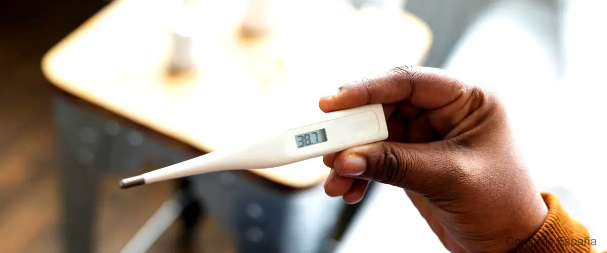 ¿Cómo tomarle la temperatura a un bebé con un termómetro?