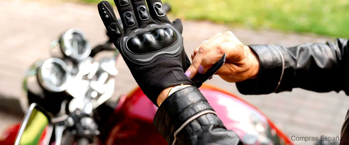 Descubre los beneficios del sotocasco moto Decathlon para tus viajes en moto