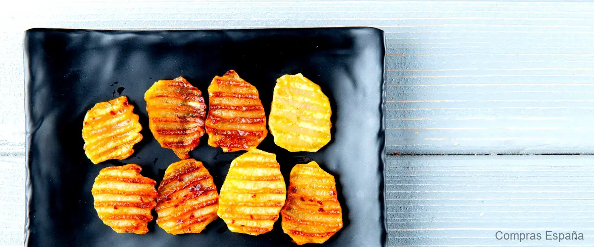Patatas rejilla: el snack crujiente perfecto para cualquier ocasión.