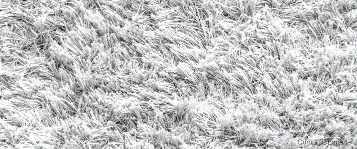 Renueva tu hogar con las alfombras de piel de vaca de Zara Home